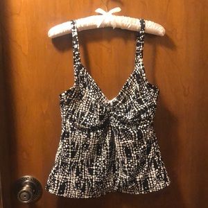 Miraclesuit swim tankini top SZ 10